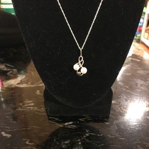 Retired Radiance Necklace Vantel Pearl